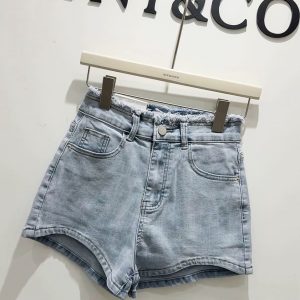 Alternative view of 車線短褲